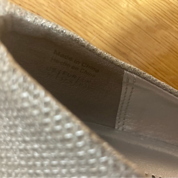 Call it Spring silver flats - size 7 US - Picture 3 of 6